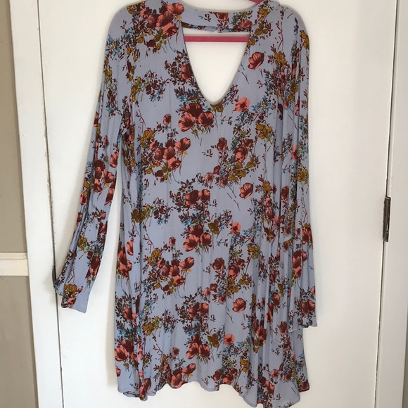 Mossimo Supply Co. Dresses & Skirts - NWOT Mossimo Floral Dress. Like new.